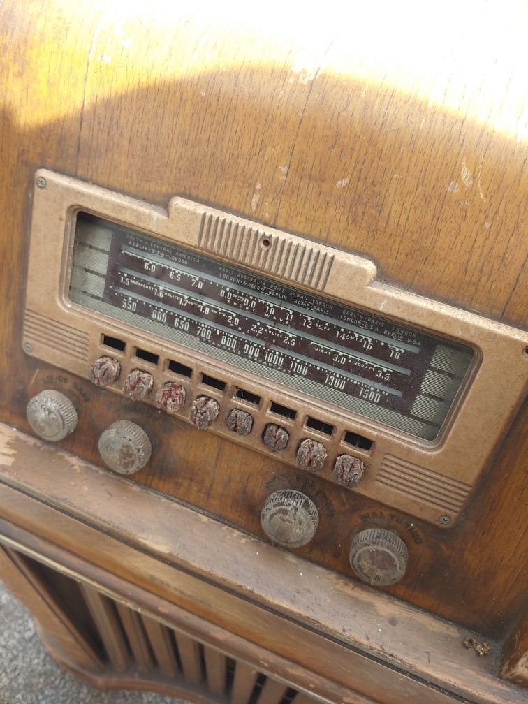 ANTIQUE RADIO PHILCO ALL ORIGINAL***