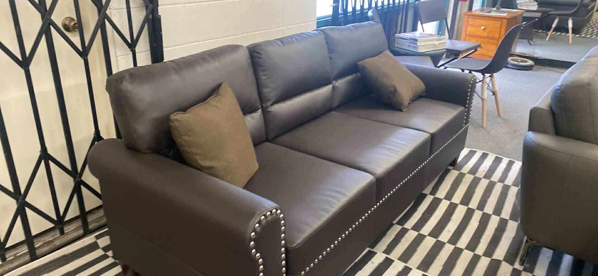 New Espresso Leather Couch / Free Delivery