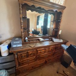 Dresser