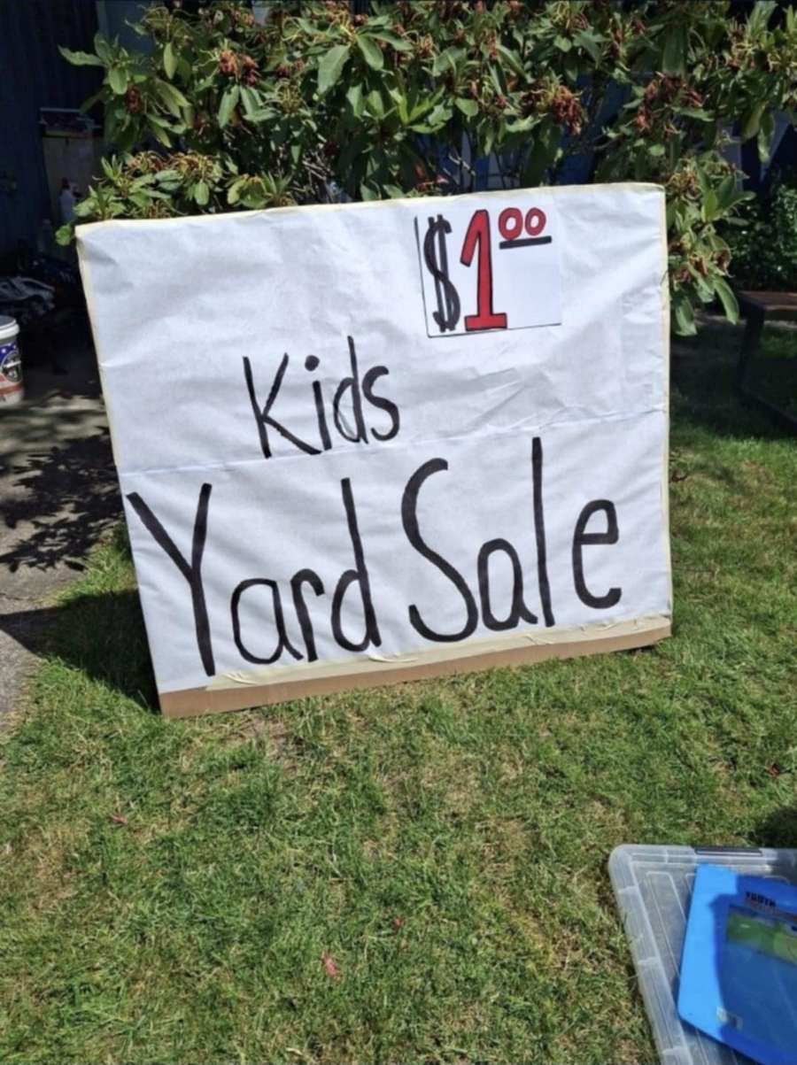 Kids Yard Sale Everything 1$