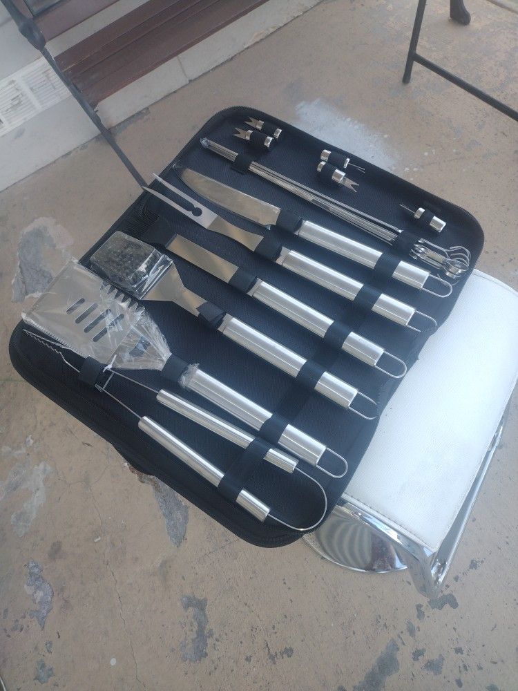 Anpro BBQ Grilling Tool Accessories Set