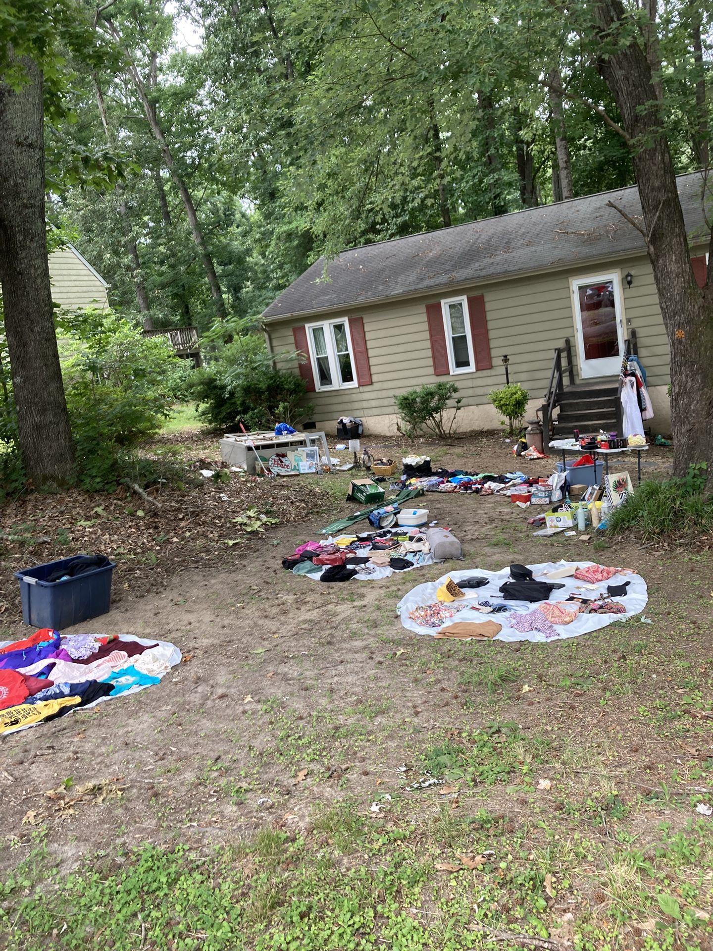 Yard Sale 3006 Woodsong Dr