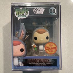 Freddy Funko as Bugs Bunny Funko Pop *MINT* Exclusive NFT LE3000 Looney Tunes 98 hard Stack Case protector Animation