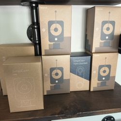 SimpliSafe Doorbell, Indoor Or Outdoor sensors NEW