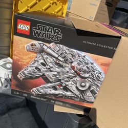 Lego UCS Millennium Falcon