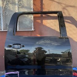 2015-2016-2018 Chevy Silverado rear door RH