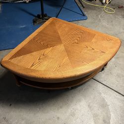 Quarter Round Wood Coffee Table - Retractable Top