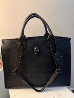 Betsy Johnson black skull purse