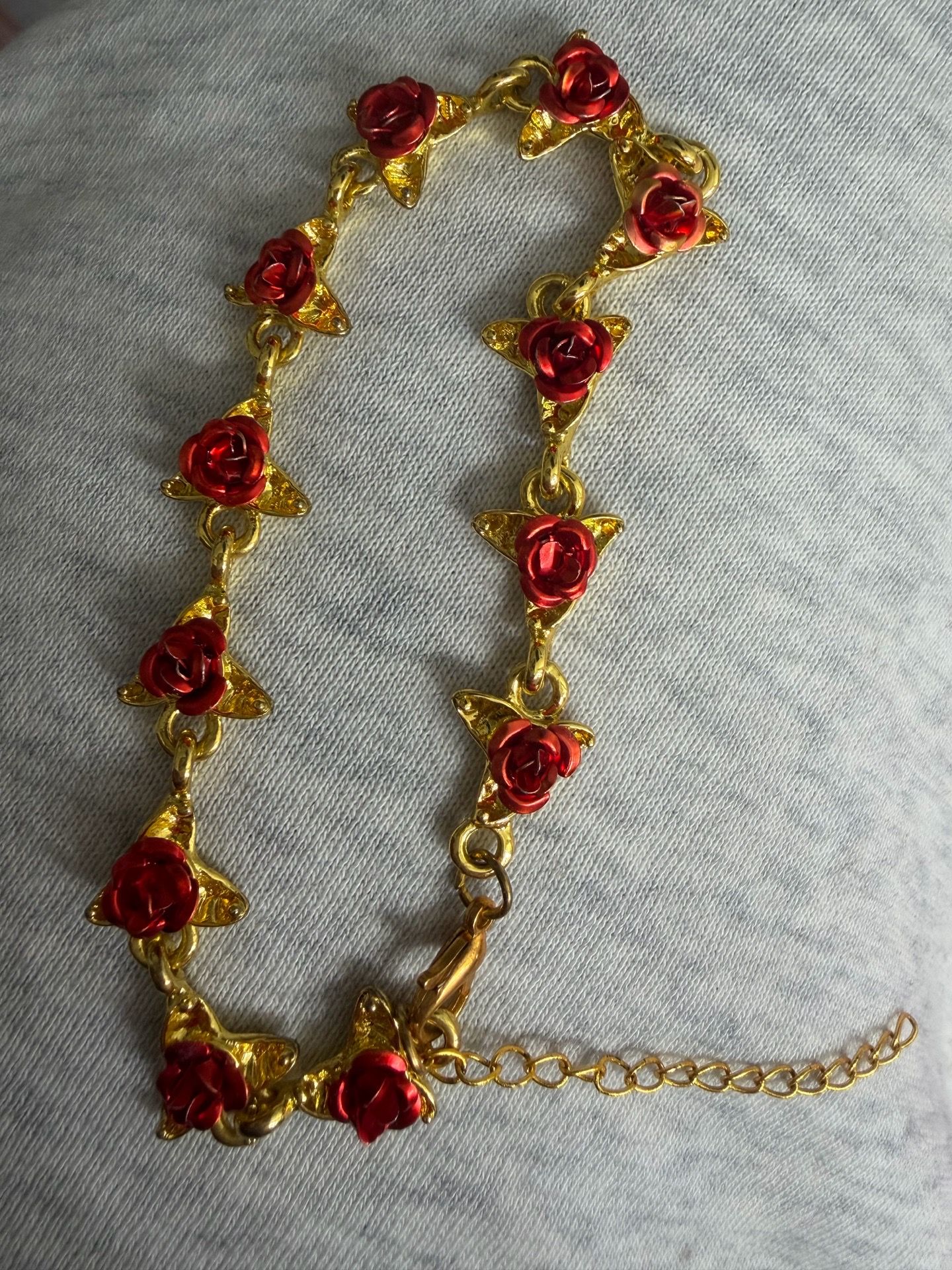 12 rose bracelet