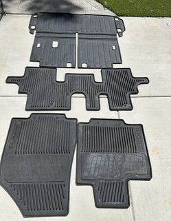 2013-2020 Nissan pathfinder brand rubber floor mats