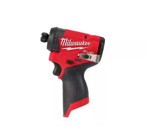 MILWAUKEE M12 FUEL 12V Lithium-Ion Brushless Cordless 1/4 in. Hex Impact Driver W/Battery& Charger