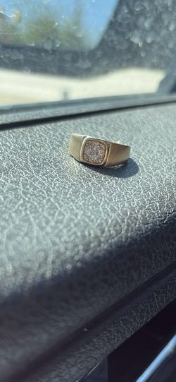 10k Men’s Ring With Diamonds