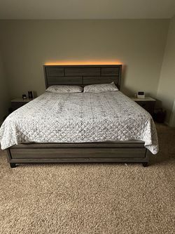 King size bedroom set NO mattress include