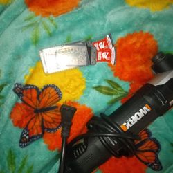 Oscillating Tool And Two Blades 