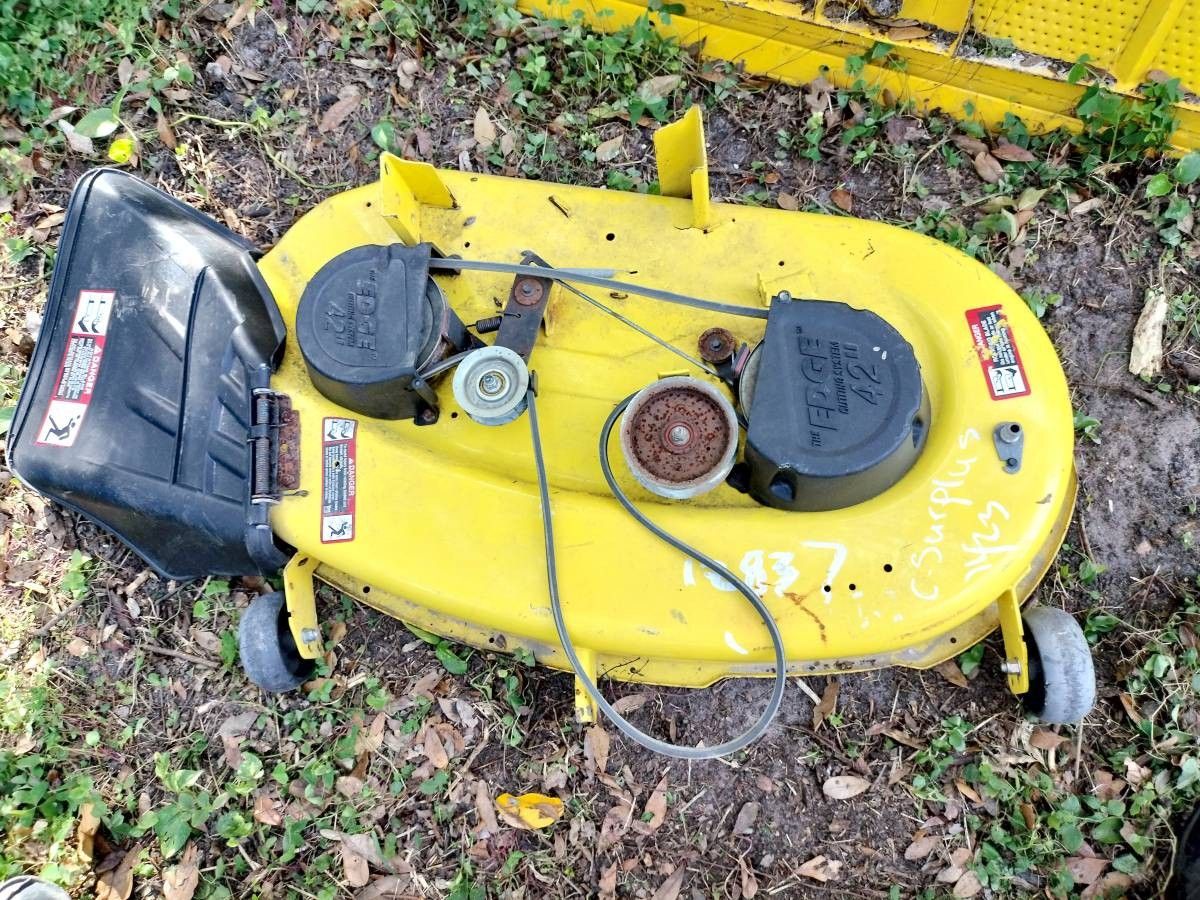 John Deere 42" Lawn Mower Deck