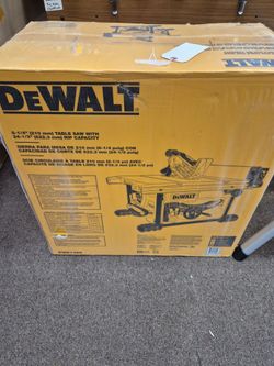 NEW Dewalt 8-1/4" Table Saw DWE7485