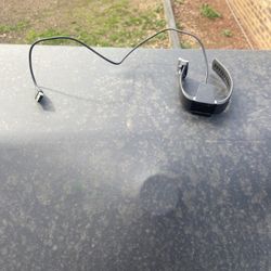 FITBIT CHARGE 2 WITH CHARGER CORD