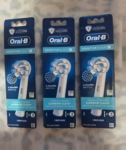 Oral-B Sensitive & Gum Replacement Brush Heads (3-Pack Bundle)