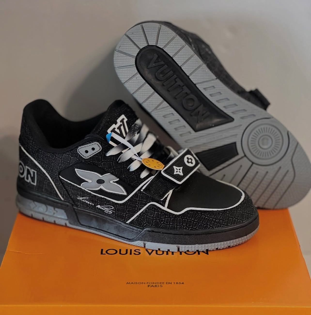 Lv Men Sneaker