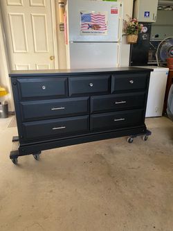 Black 7 Drawer Dresser