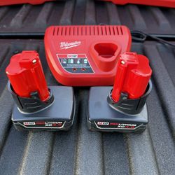 Batería Milwaukee M12 de 4.0Ah – Nueva Compatible con todas las herramientas M12. Potente, ligera y confiable.