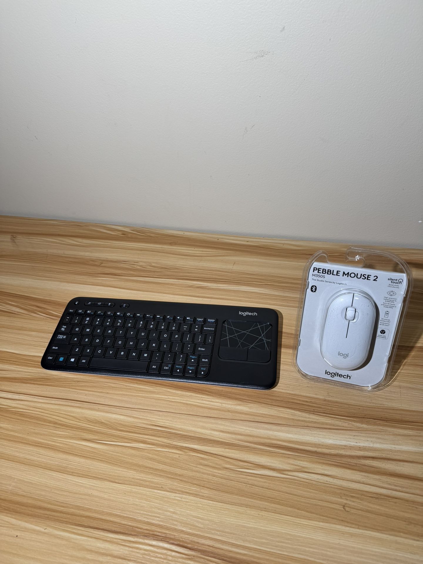 Logitech K400 Plus Keyboard + Logitech Pebble Mouse 2 (New) – Wireless Combo 