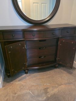 Dresser, Mirror and 2 nightstands
