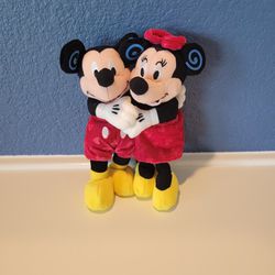 Mickey and Minnie V-Day Disney Beanies 