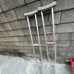Crutches 