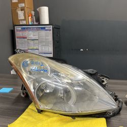 2012 Altima Right side Headlights