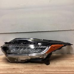 2018 2019 2020 2021 HONDA HRV LEFT  SIDE HEADLIGHT OEM USED