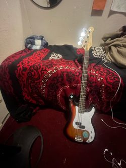4-string bass