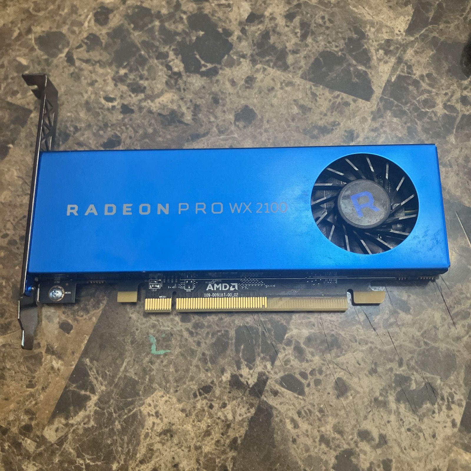 Radeon pro 2100