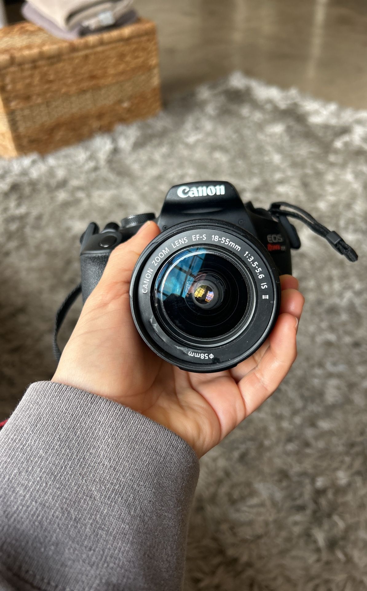 Canon Rebel T7