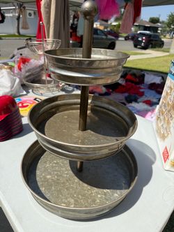 3 tier stand metal