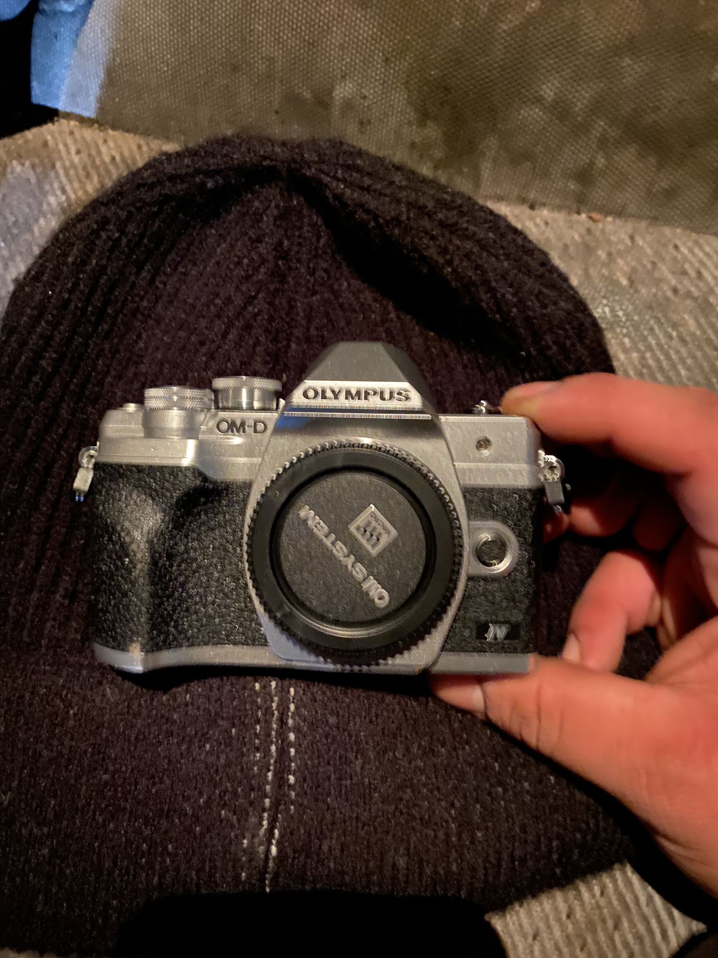 Olympus OM-D E-M10 Mark IV