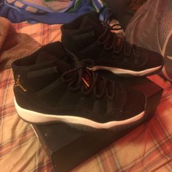 jordan 11s size 9 in mens (almost deadstock)
