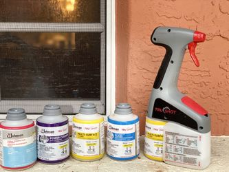 Trushot Trigger dispenser With Cleaning Solutions