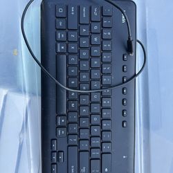 Belkin Wired Keyboard ,for iPad with Lightning Connector. Model: B2B 124