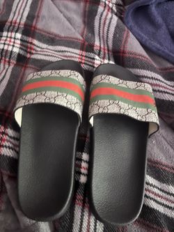 gucci slides 9.5/10 men’s