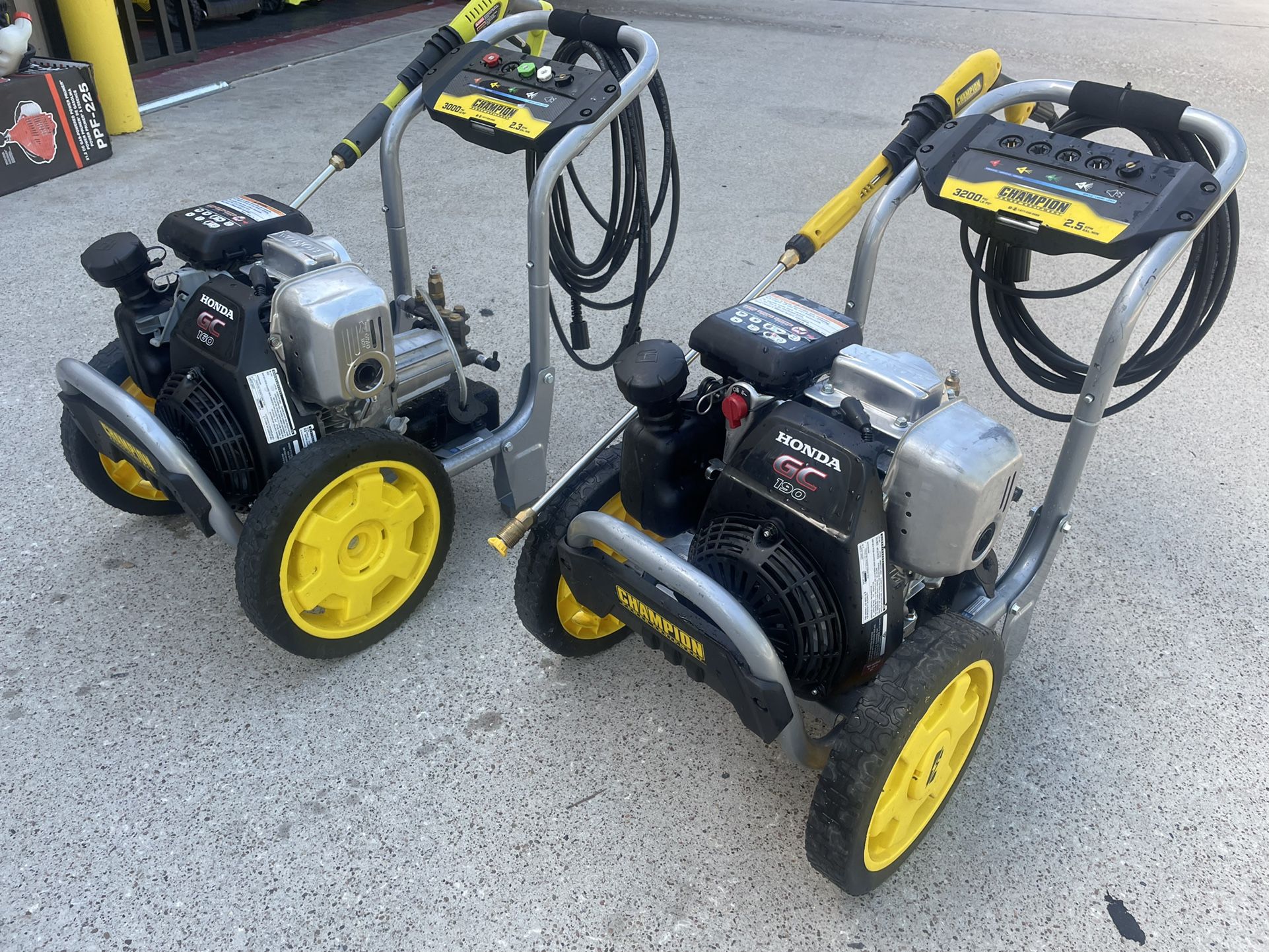 Champion 3000psi Pressure Washer