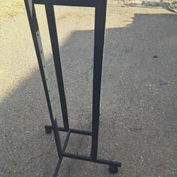 Commercial Clothing Racks