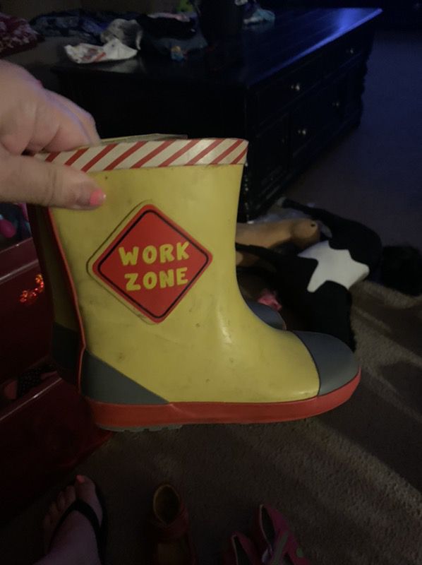 Boys size 12 rain boots