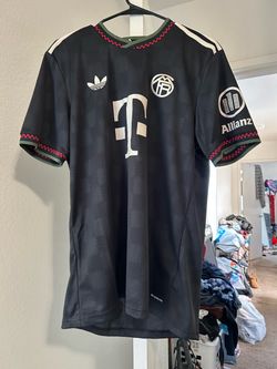 Adidas FC Bayern Away Jersey Size L