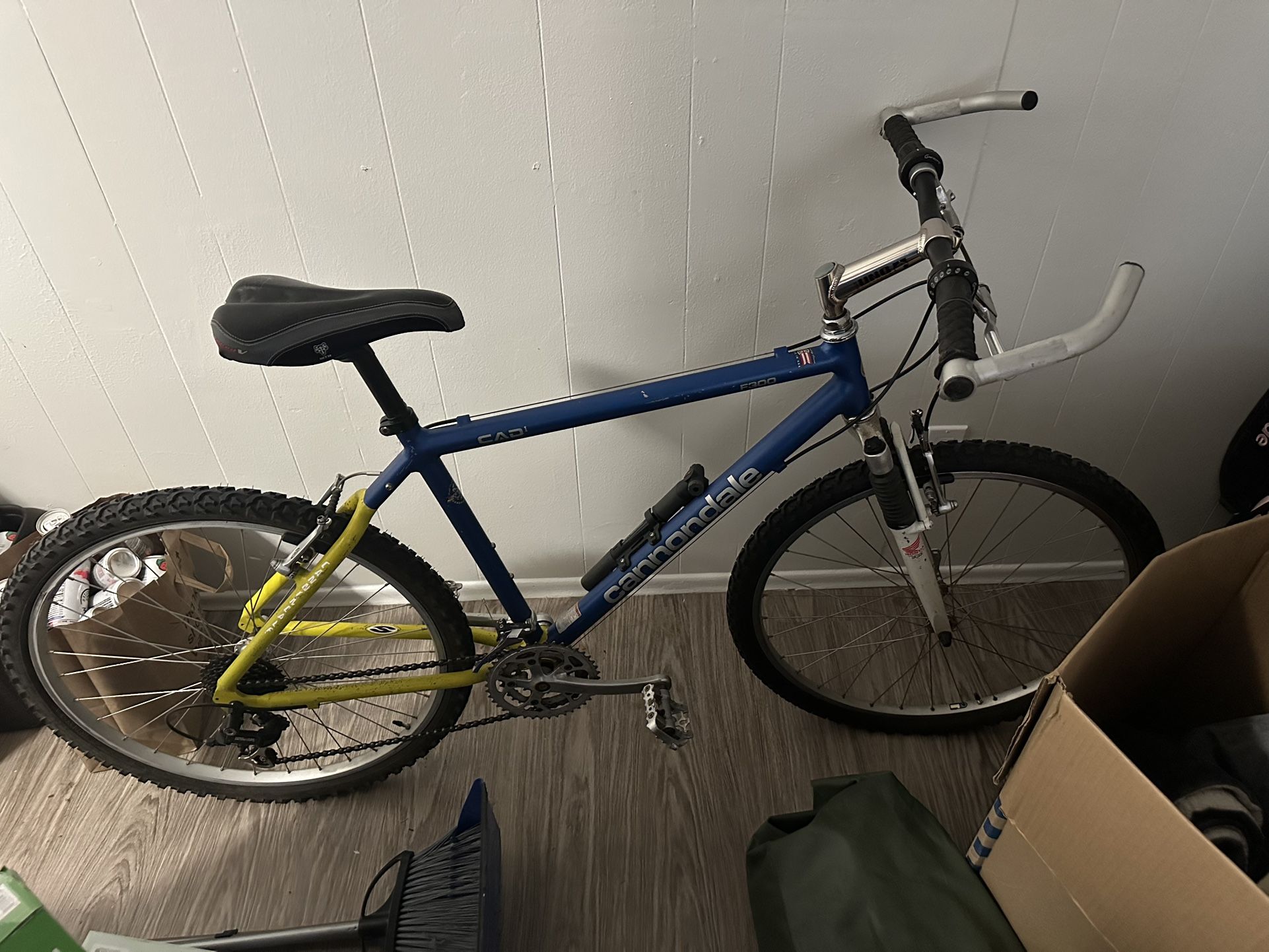 Cannondale Mountain Bike