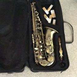 SAXOPHONE 