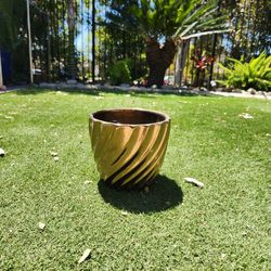 Ceramic Bronze Pot