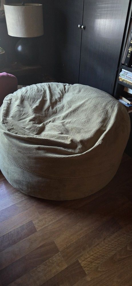 Barely Used CORDAROY'S Queen Bean Bag