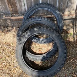 Motorcycle tires