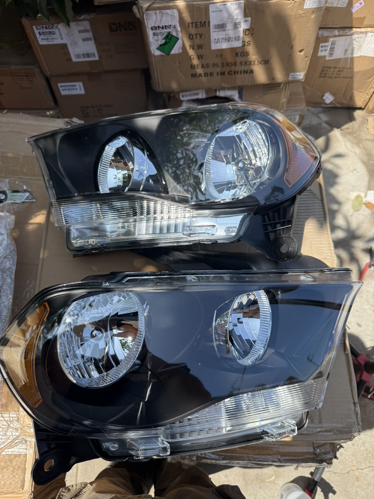11-13 Dodge Durango Headlights Black Housing Amber Corners Luces